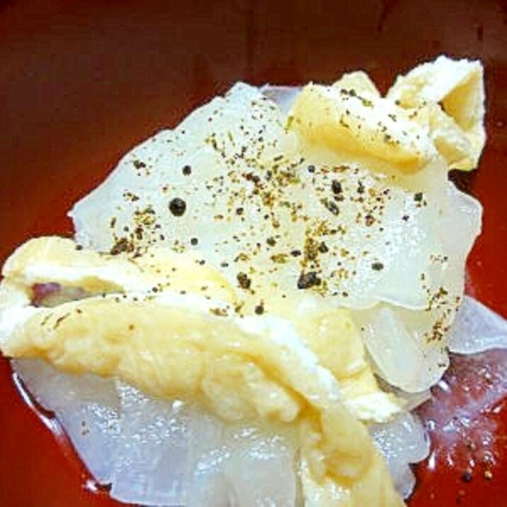 大根と油揚げの煮物　黒七味添え